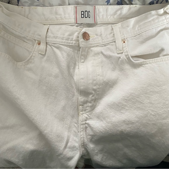 NWOT BDG Skate Fit Jeans in perfect condition - Picture 5 of 8